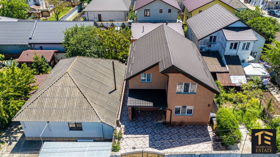 Casă P+M Năvodari | 6 camere | Curte superb amenajată - Poză 1