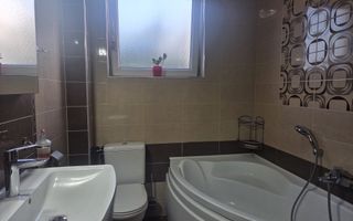 Apartament modern 3 camere, 70 mp, zona Turnișor – parcare în curte privată - Poză 7