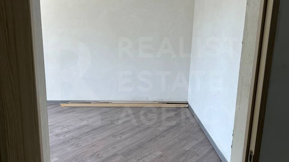 Vânzare 2 case pe un teritoriu, situată pe satul. Marandeni. - Poză 11