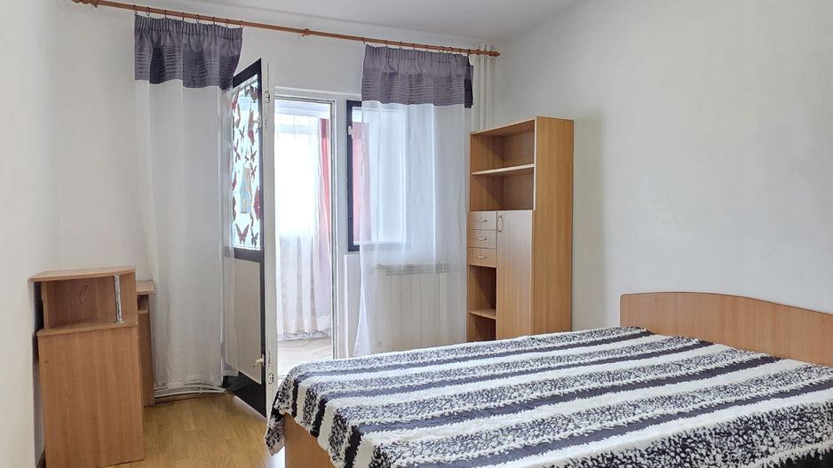 Apartament cu 3 camere, etaj 3, mobilat și utilat, zona GARĂ; - Poză 6