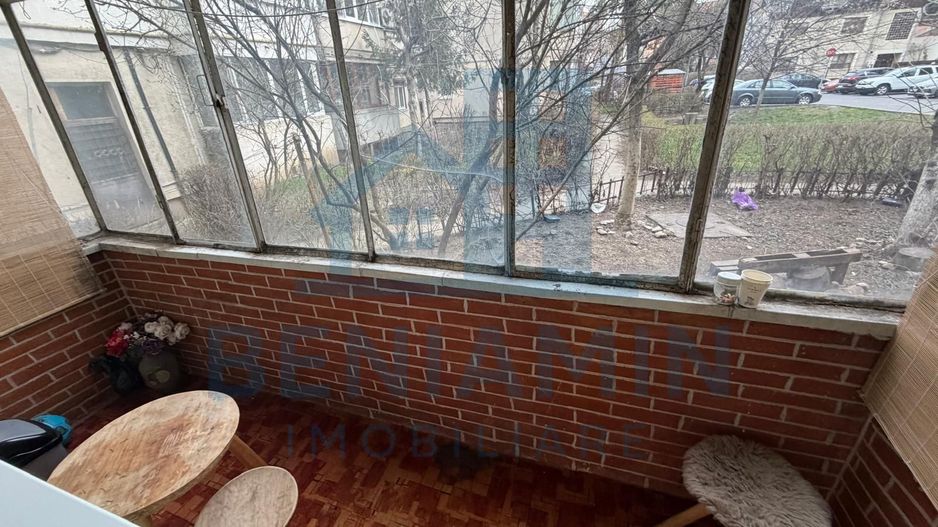 3 Decomandate-Parter-Loc parcare-2 bai-1990-Boxa-Florilor-64mp-Liber - Poză 7