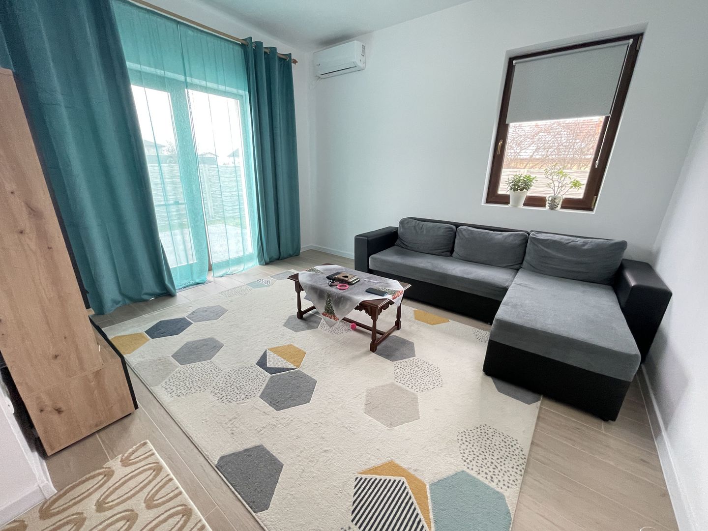 Duplex P+1E -unități separate prin cameră tehnica - Poză 1