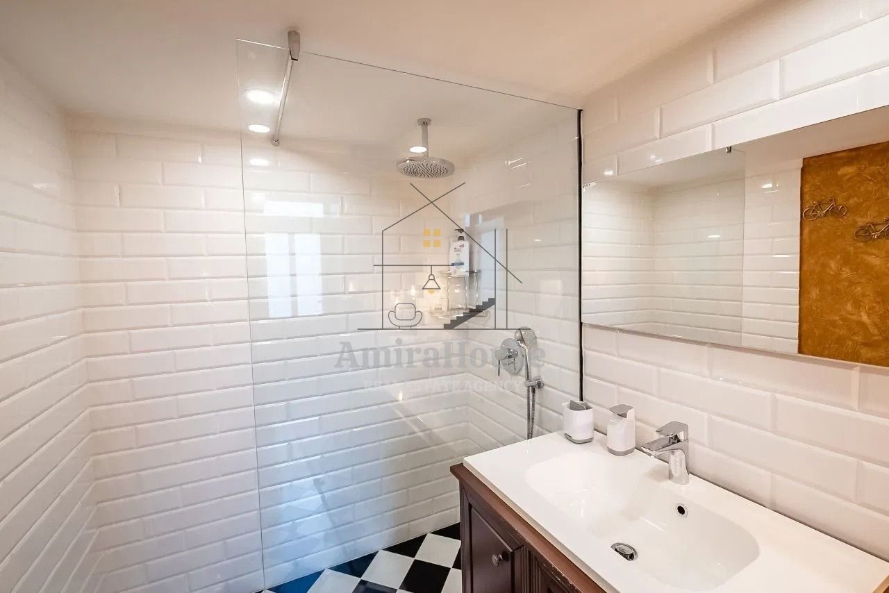 Doua apartamente de 49 mp si 46 mp, finisate, cladire istorica, str R Ferdinand - Poză 22