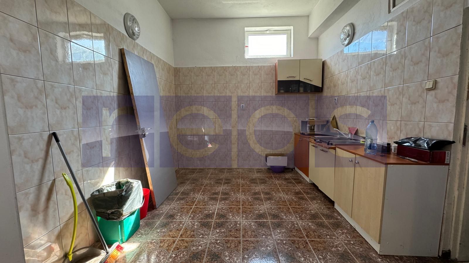 INCHIRIERE SPATIU/DEPOZIT | 110 MP | CURTE COMUNA | 3 LOCURI PARC - Poză 8