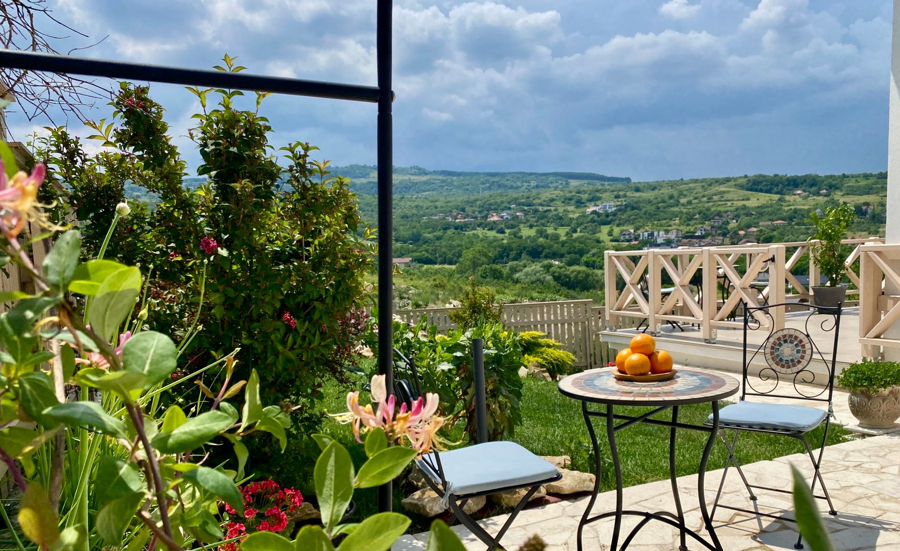 Casă în Borhanci – atmosferă de vacanță și apartament independent - Poză 4