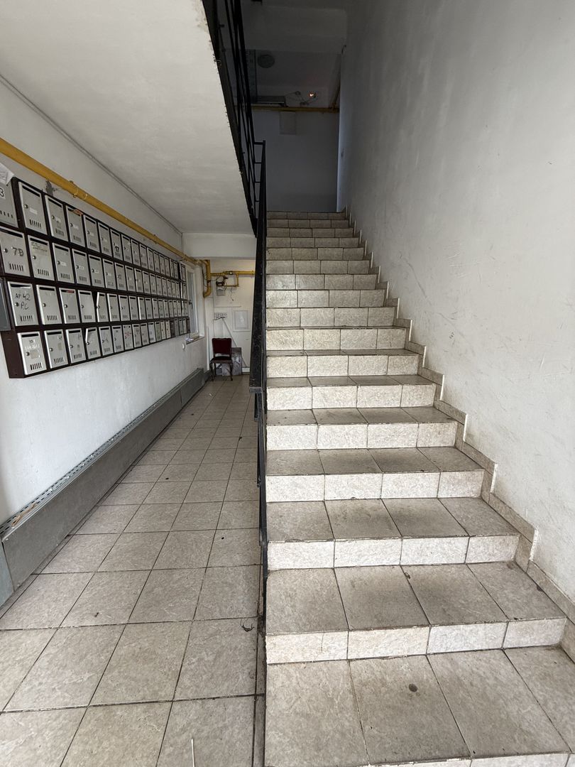 Ap 3 camere - transformat din alipirea a 2 garsoniere - 62 mp - parter - Poză 27