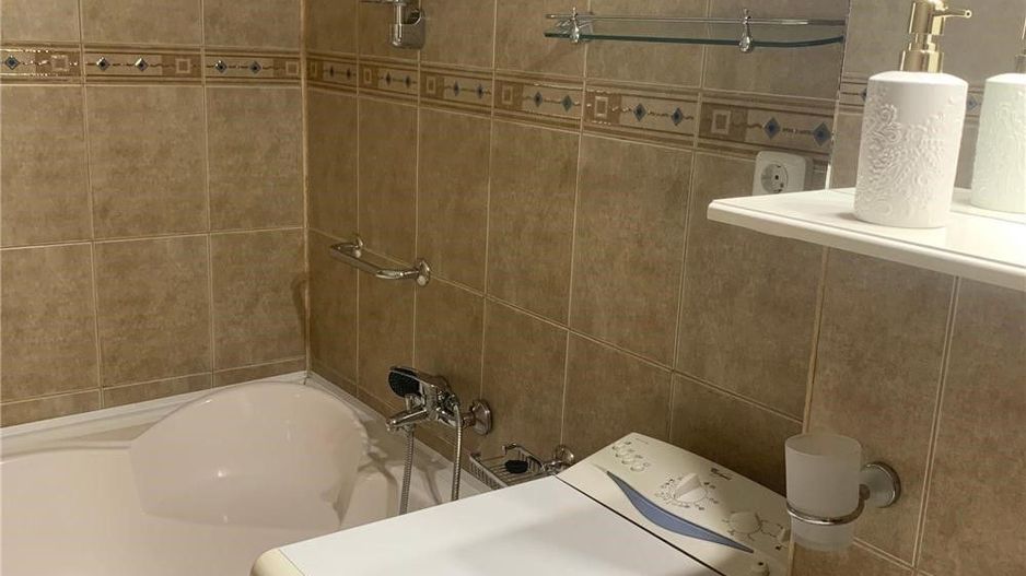 2 Camere Racadau, 53mp, liber, 114000Euro - Poză 6