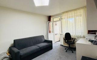 Apartament 3 camere decomandate, etaj intermediar, zona Platinia - Poză 3