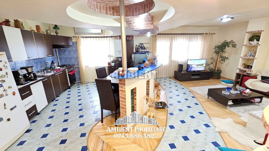 Apartament cu 4 camere, mobilat și utilat, zona TRAIAN; - Poză 1