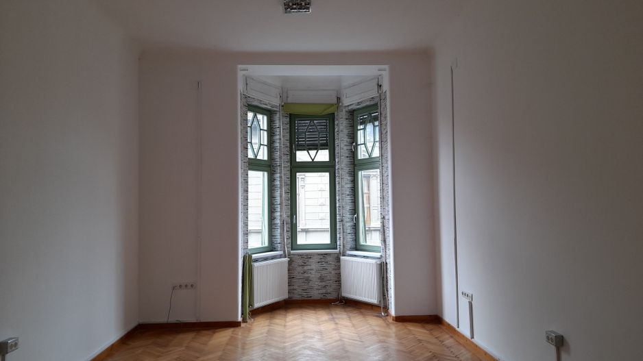 Spatiu birou de inchiriat, situat pe str.I.Vulcan, Oradea - Poză 5
