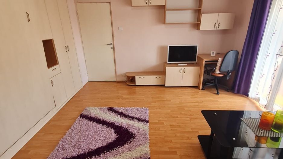 La 10 minute de Piața Unirii - Poză 16