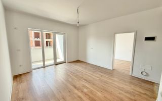 Bucatarie inchisa. Etaj 1. Loc de parcare. Asfalt. - Poză 2