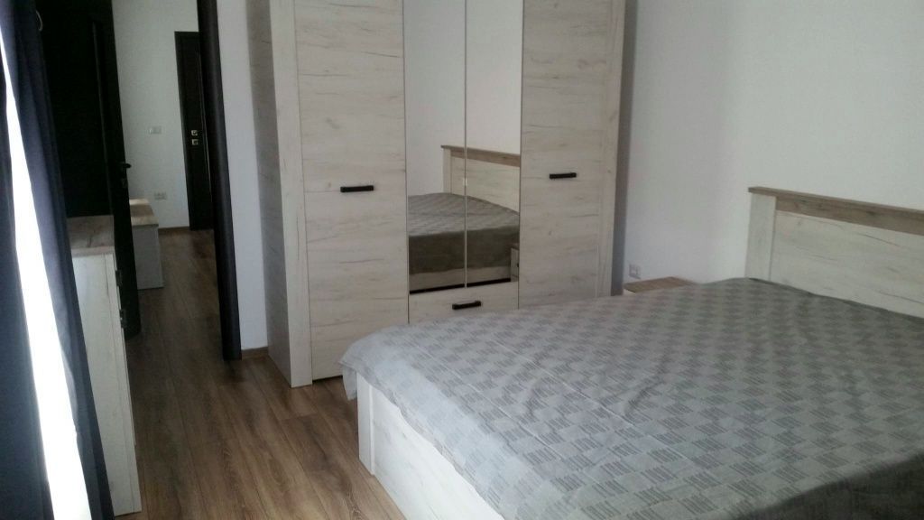 De inchiriat - casa renovata, mobilata si utilata complet - zona buna - Poză 5