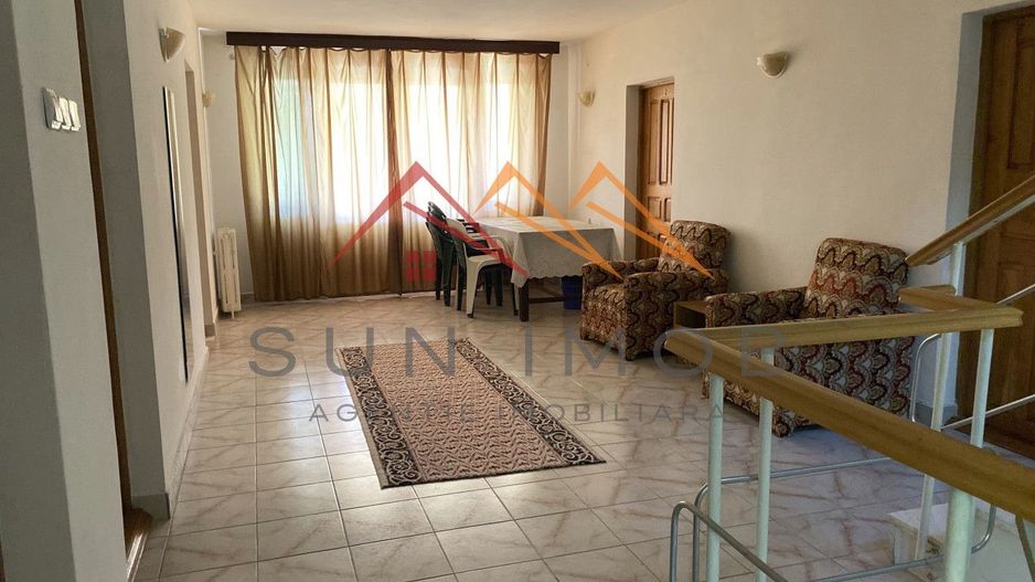 Vila de vanzare, teren 3100 mp, 7 camere, 6 grupuri sanitare, 3 CT, an 1997 - Poză 19