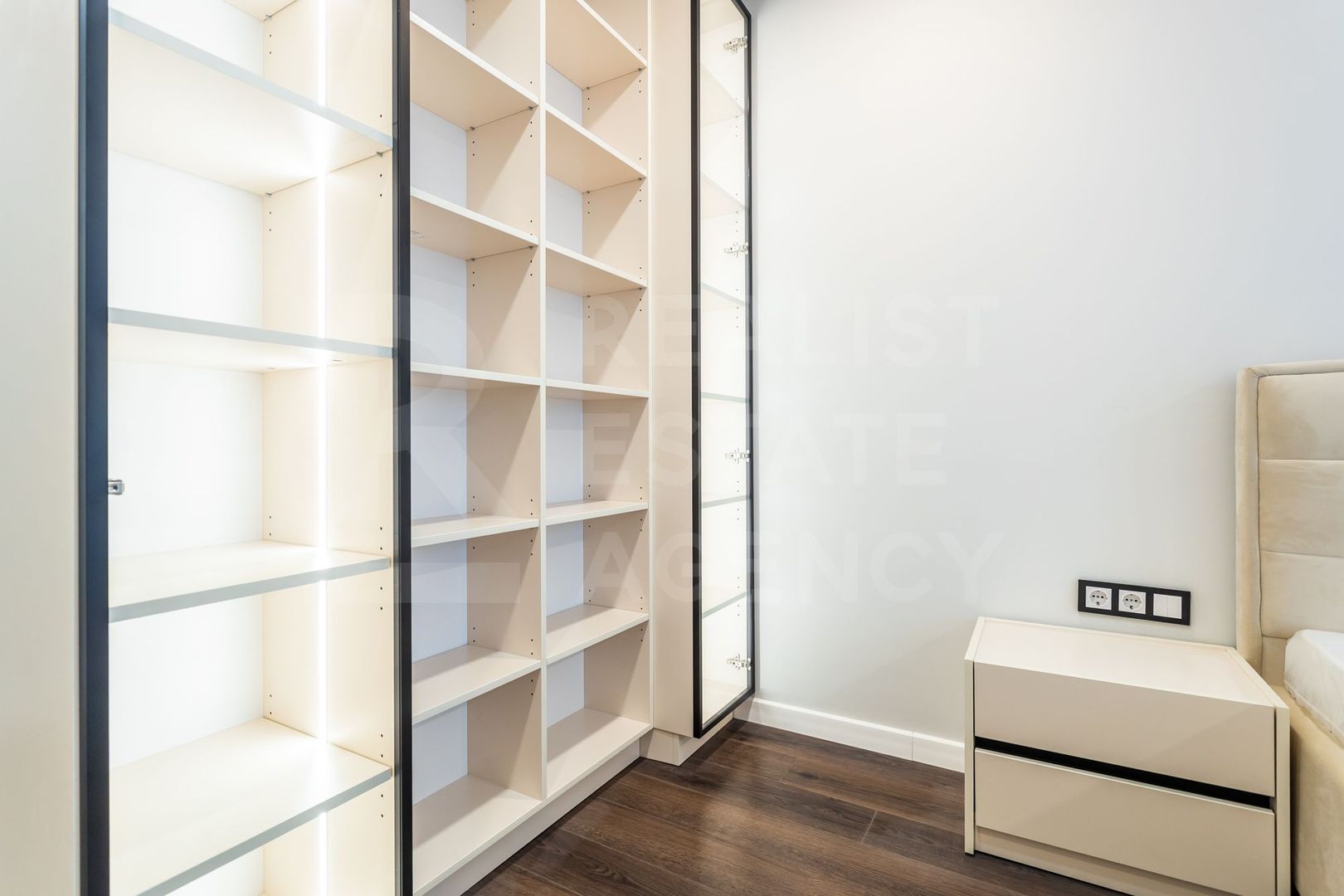 Vânzare, apartament, 2 camere, str. Regina Elizabeta, Durlești - Poză 12