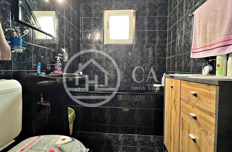 Apartament de vânzare cu 3 camere în zona Ioșia, Oradea - Poză 8