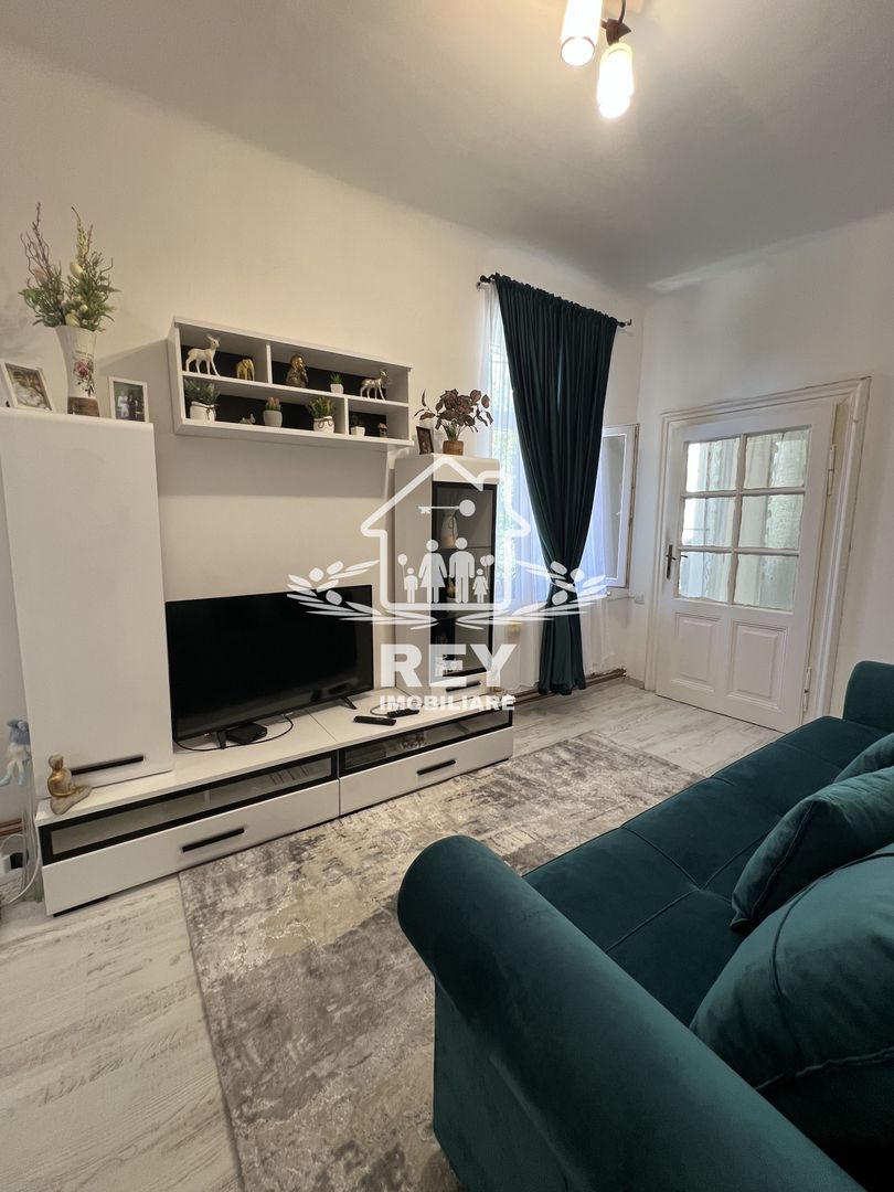 Apartament 2 camere Ultracentral etaj 1,Str. Tribunei - Poză 1