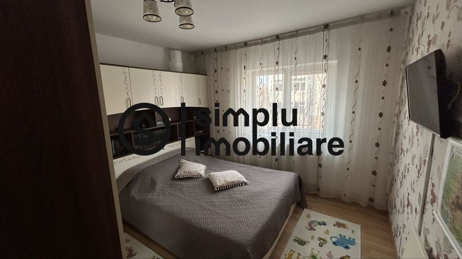 2 decomandate -1Mai! - Poză 4