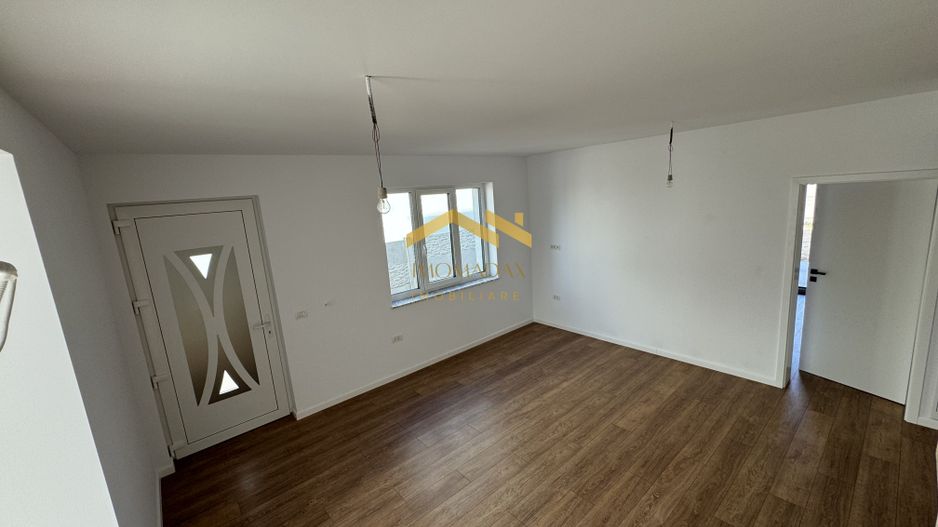 Bucovăț-Duplex P+E-4 Camere - Poză 13