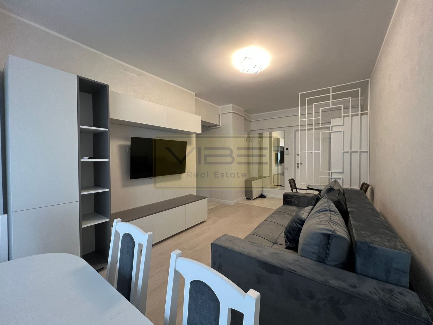 Apartament 2 camere decomandat Royal Town - Copou - Poză 4
