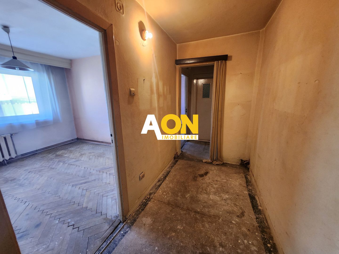 Apartament 3 camere, etaj intermediar, Cetate - Poză 5