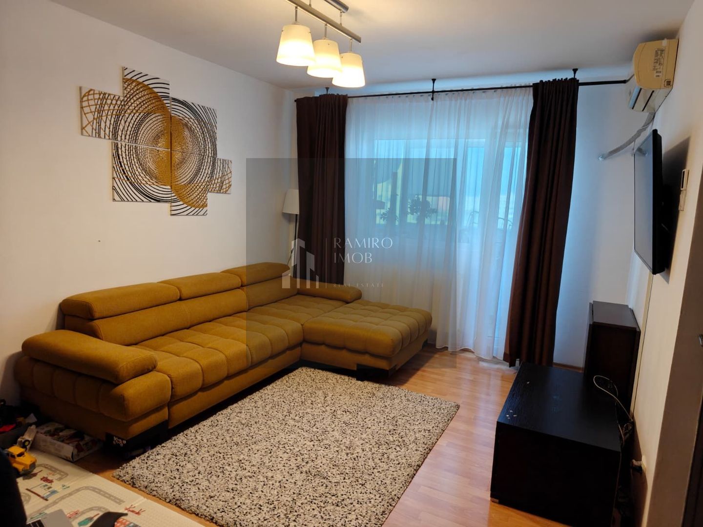 Apartament 2 camere, spatios,  Sector 3, Ozana/Salajan, renovat - Poză 3