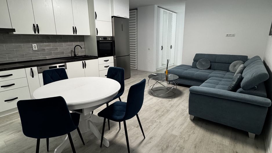 Apartament 2 Camere 52 m2 +2 Balcoane de 20 m2 - Poză 2