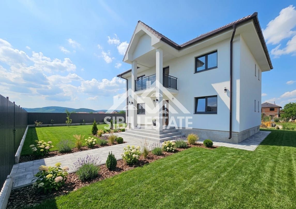 Casa 5 camere, TEREN MARE, pret BUN - Poză 1