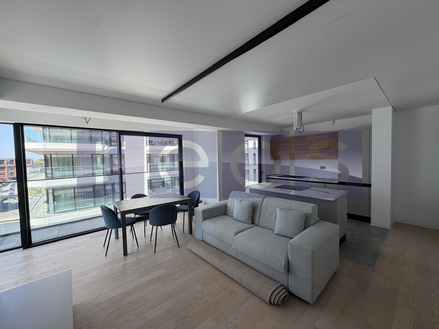 PRIMA INCHIRIERE | 3 CAMERE 72MP | YACHT KID | MOBILAT-UTILAT | TERASA - Poză 1