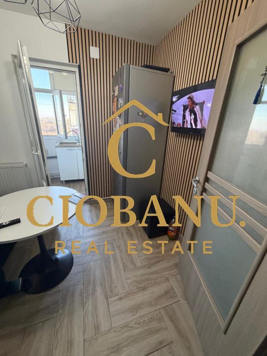 Apartament 2 camere renovat de vanzare Et. 10/10 zona Craiovita Noua - Poză 6