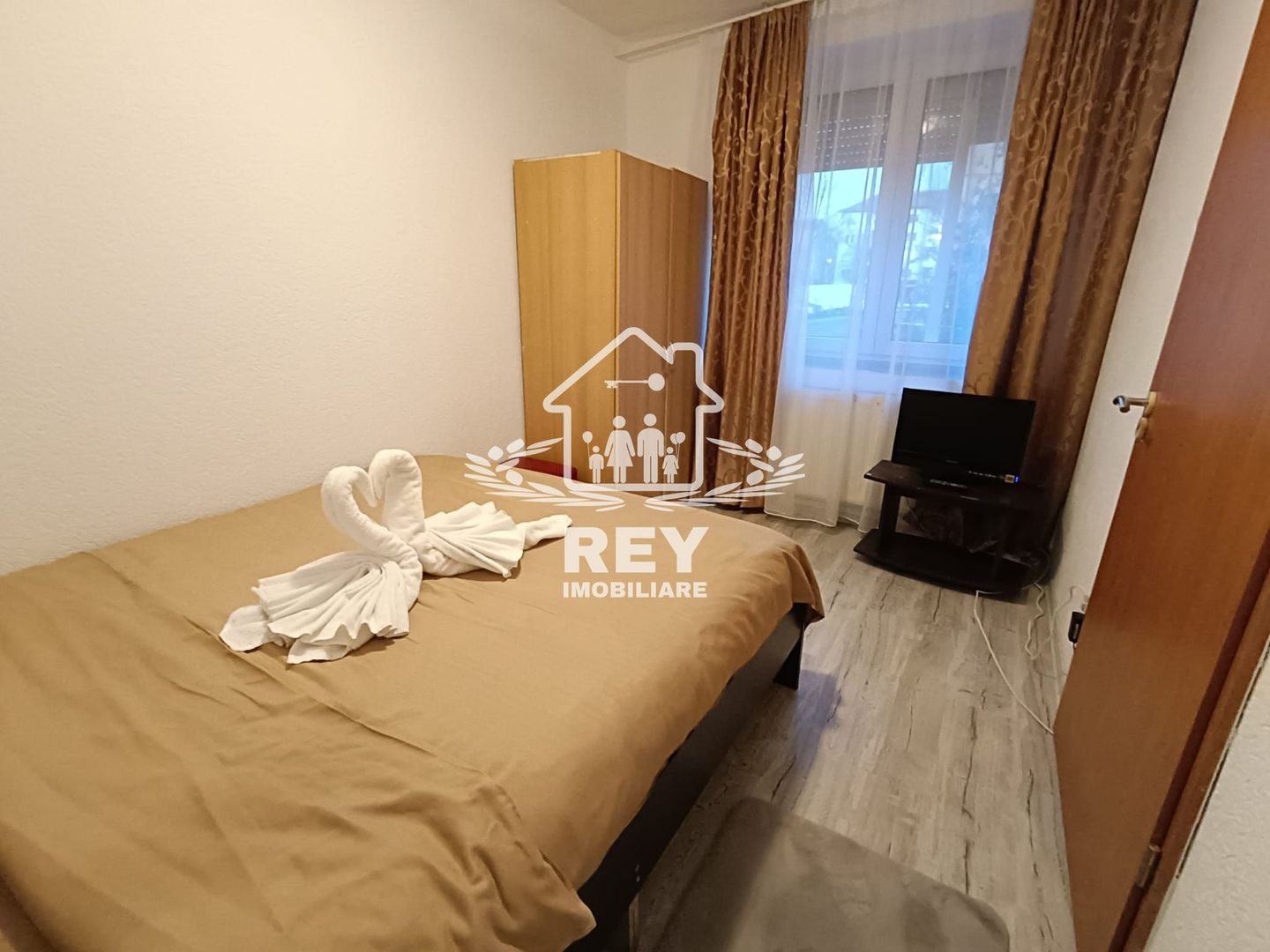 Apartament 2 camere cu balcon închis Cedonia - Colegiul Pedagogic - Poză 3