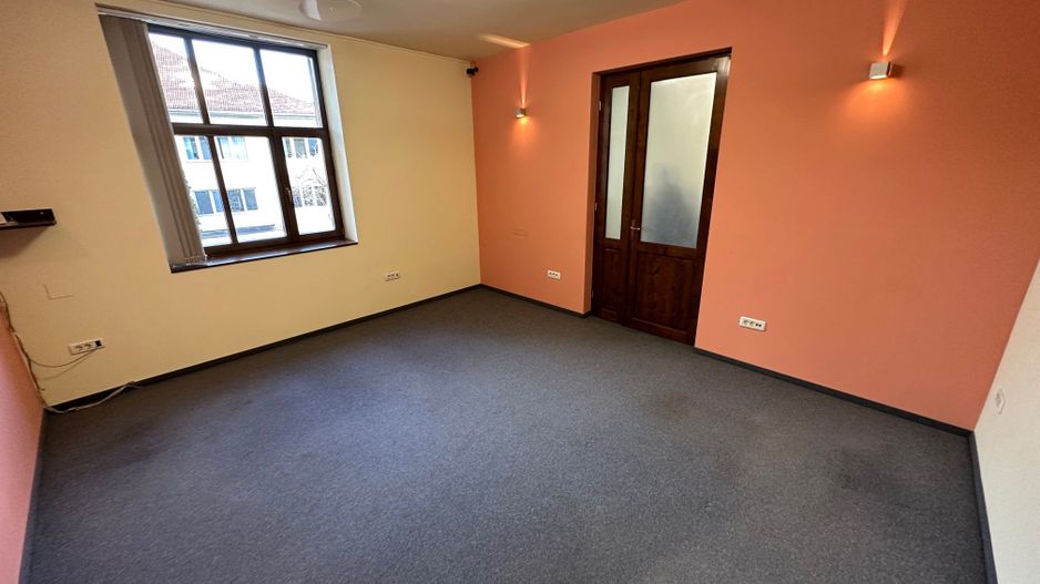 Spațiu de birouri de 204mp de vanzare  în zona Piata 700 - Poză 9