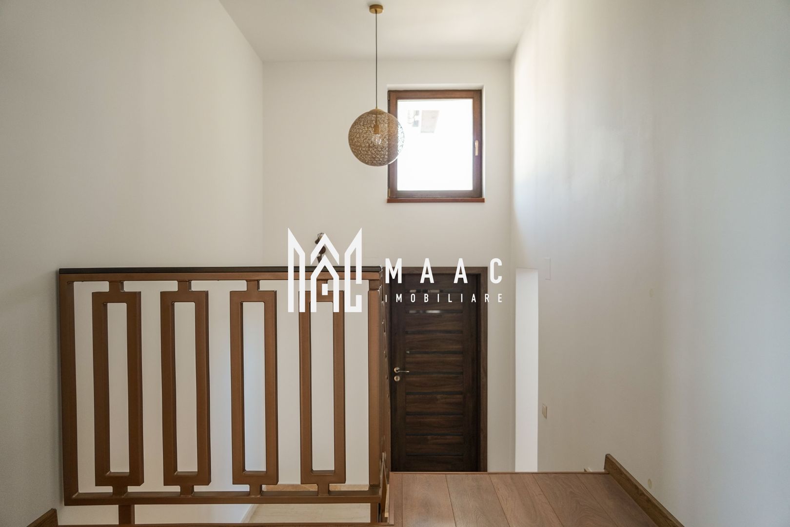 Casa Individuala de LUX | 7 camere | Selimbar - Poză 18