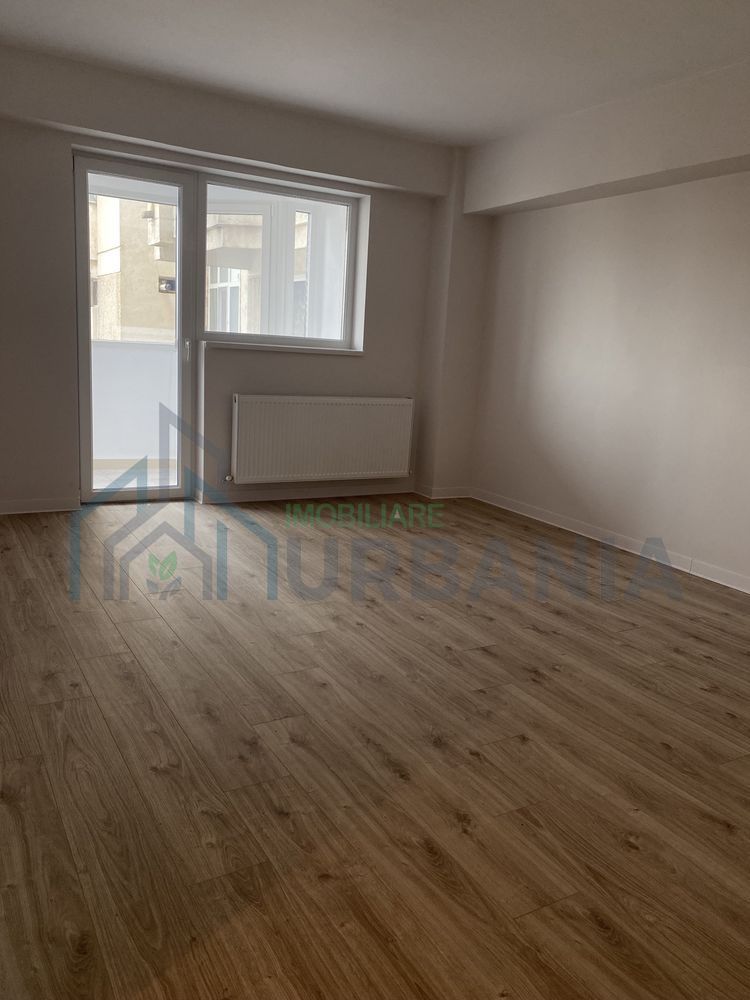 Apartament 2 camere cu debara, etaj 2, lift, zona Centru, Pașcani - Poză 1