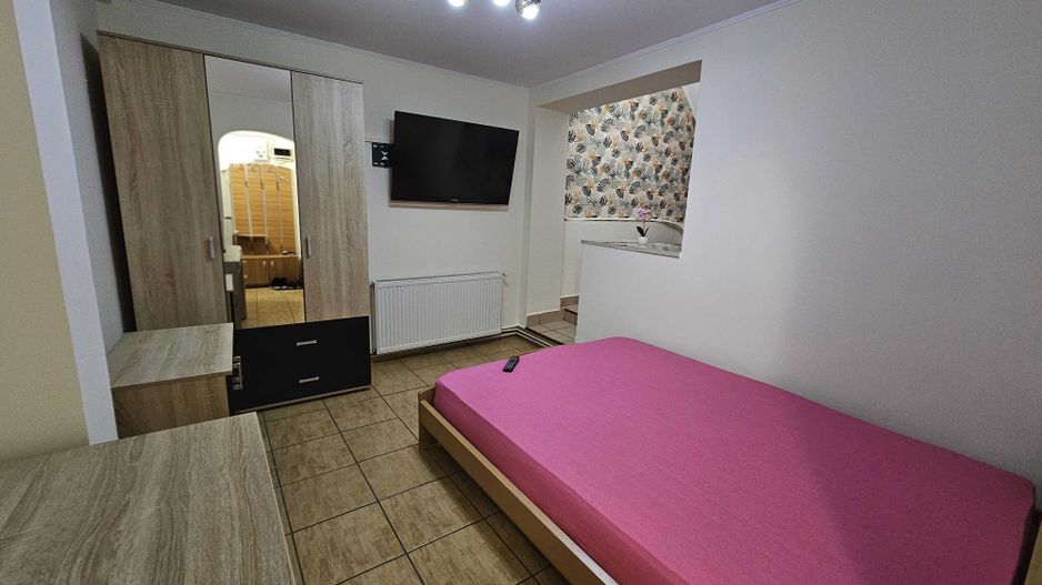 Inchiriere garsoniera zona Kogalniceanu - Poză 1