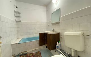 Apartament cu 2 camere decomandat, zona Catedralei - Poză 6