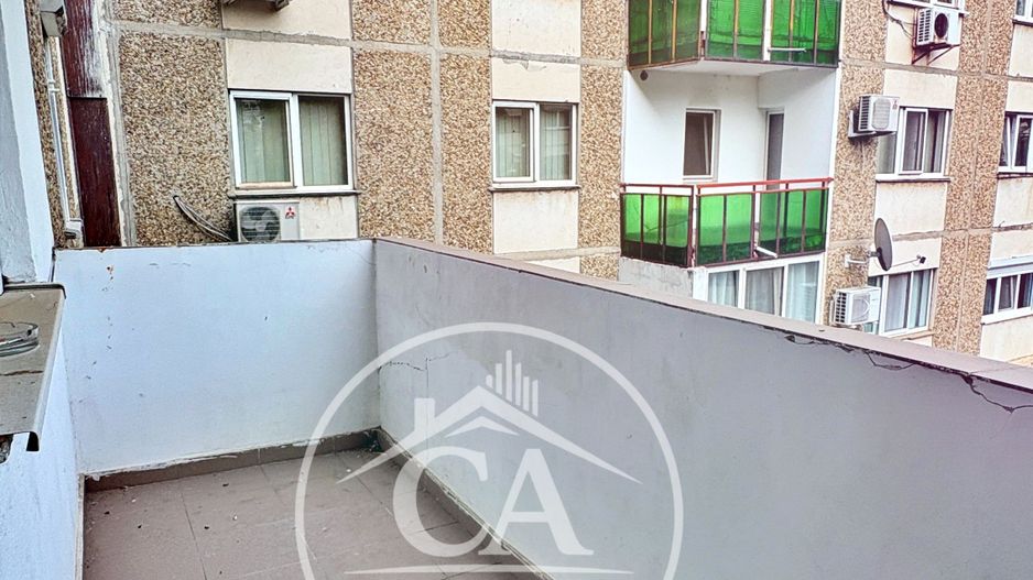 Apartament cu 3 camere în zona Decebal - Poză 6