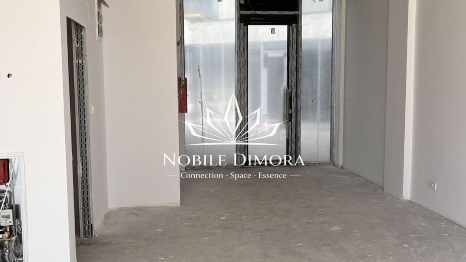 SAD - Spatiu comercial in zona centrala, langa Piata 700 - Poză 1
