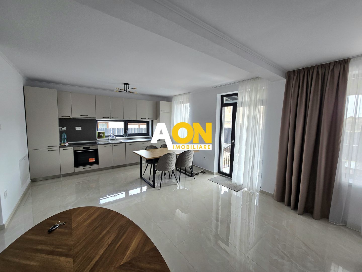 1/2 Duplex, 5 Camere, Prima Închiriere, Zona Piață Cetate - Poză 2