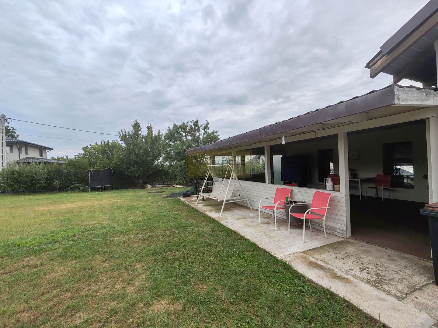 CASA 4 CAMERE- CURTE 1000MP - Ideal de locuit/ after school etc - Poză 16