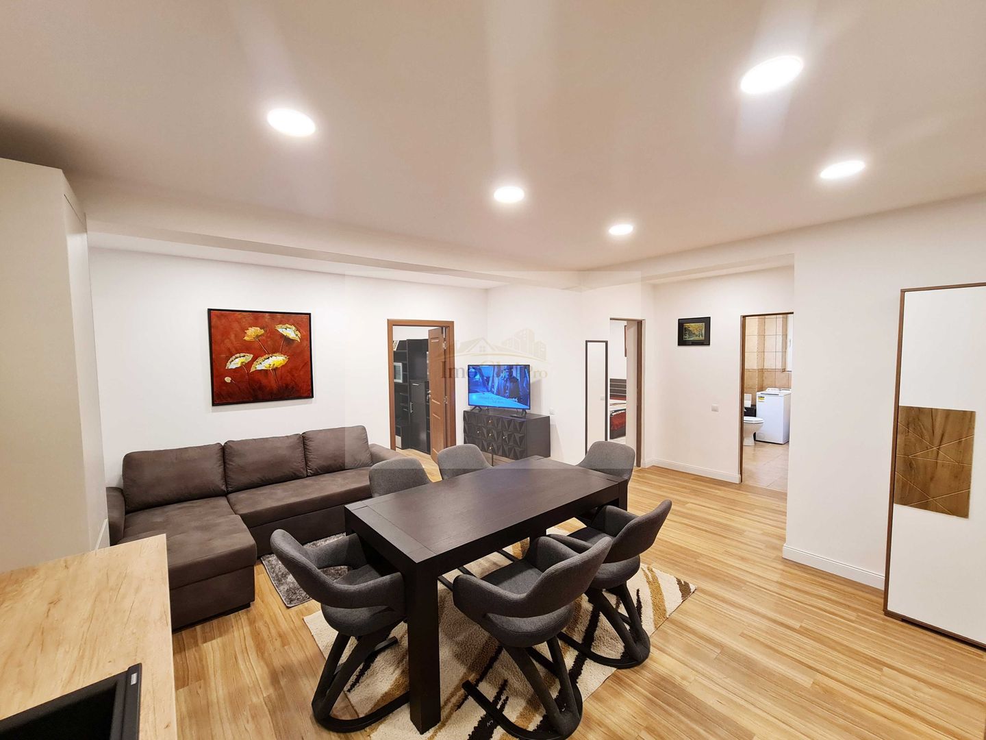 🏡 Apartament spațios cu 4 camere și garaj | Zorilor | 90 mp utili - Poză 2