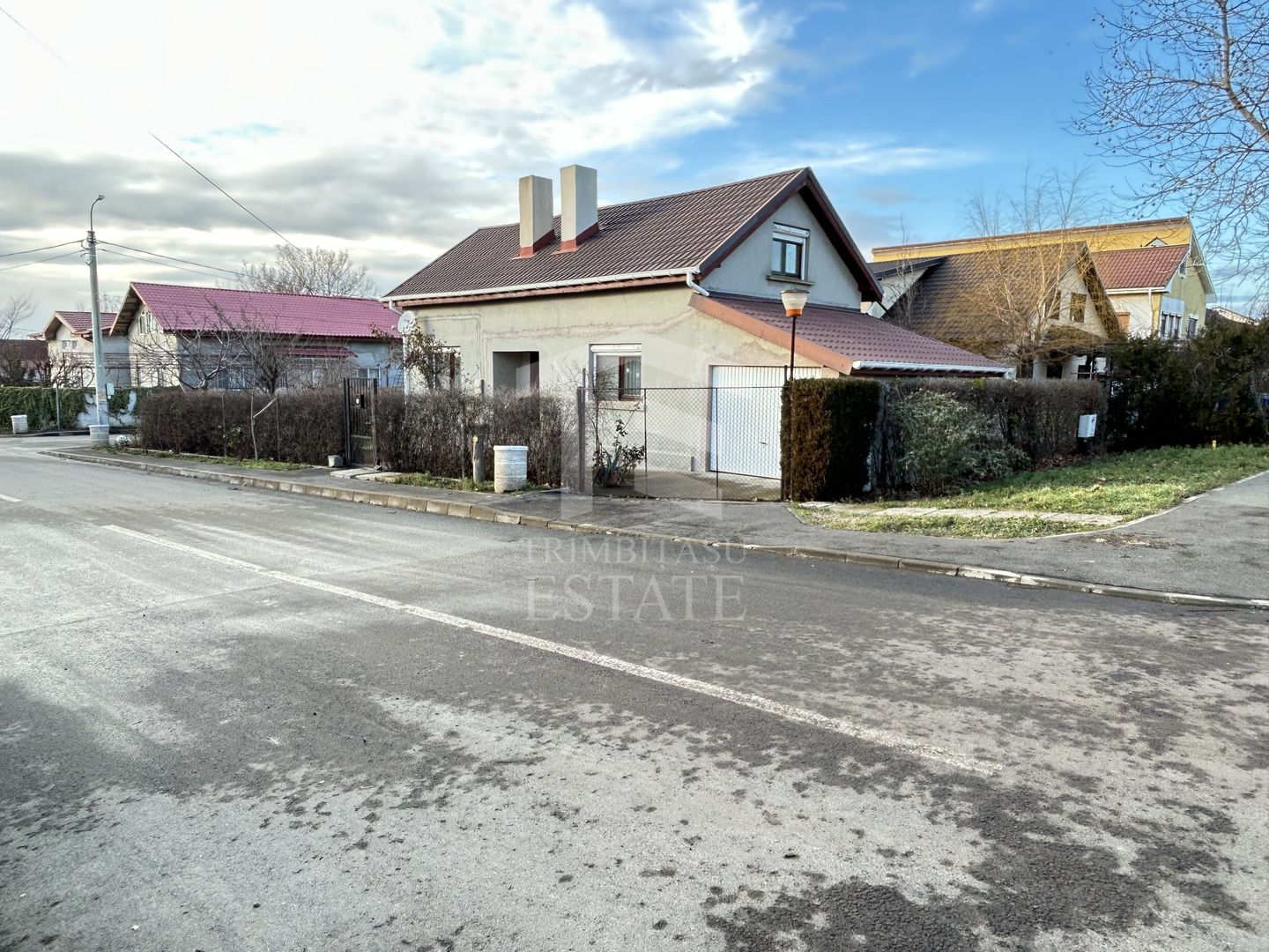 Vilă P+M Eforie Sud – 5 min de Plajă | Garaj | Ideal Investitie - Poză 1