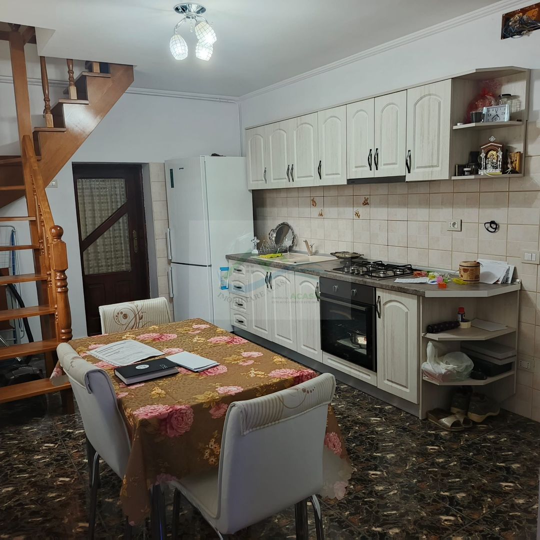 Apartament 3 camere Gura Humorului - Poză 3