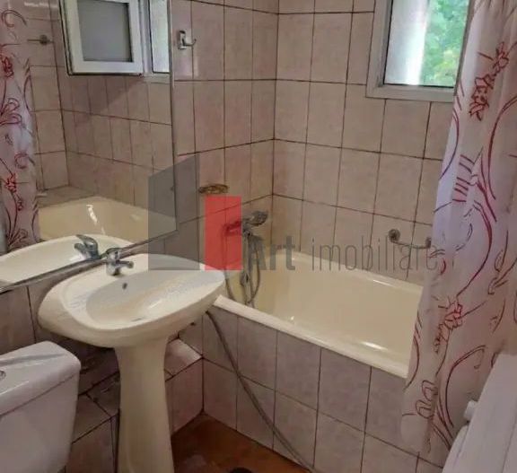 APARTAMENT 4 CAMERE -CHISINAU - Poză 8