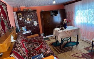 Casa locuibila la 39 km de Iasi, in Hermeziu, racordata la apa - Poză 6