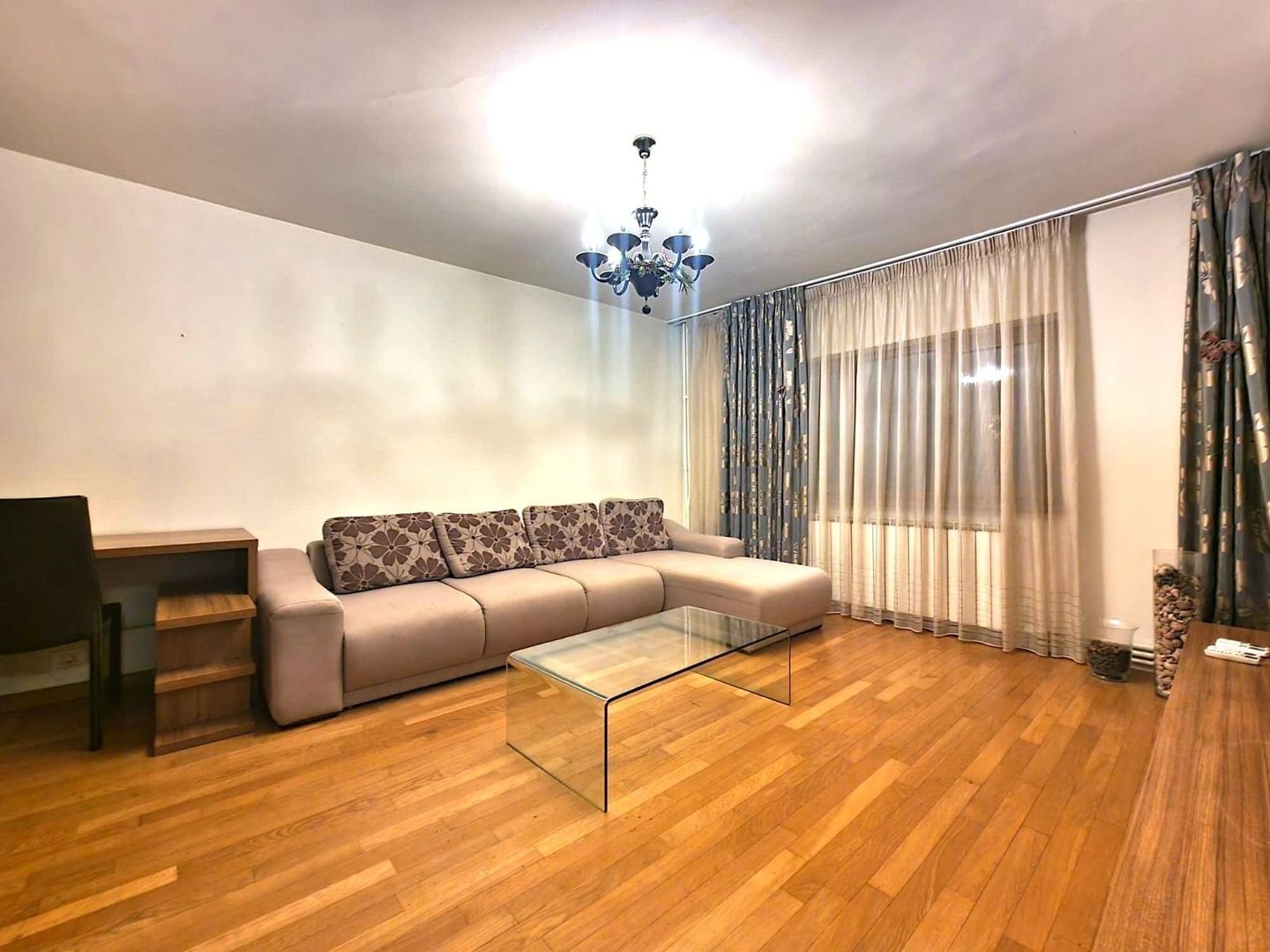 Închiriez apartament 3 camere, Parcul Sebastian, centrala + parcare - Poză 1