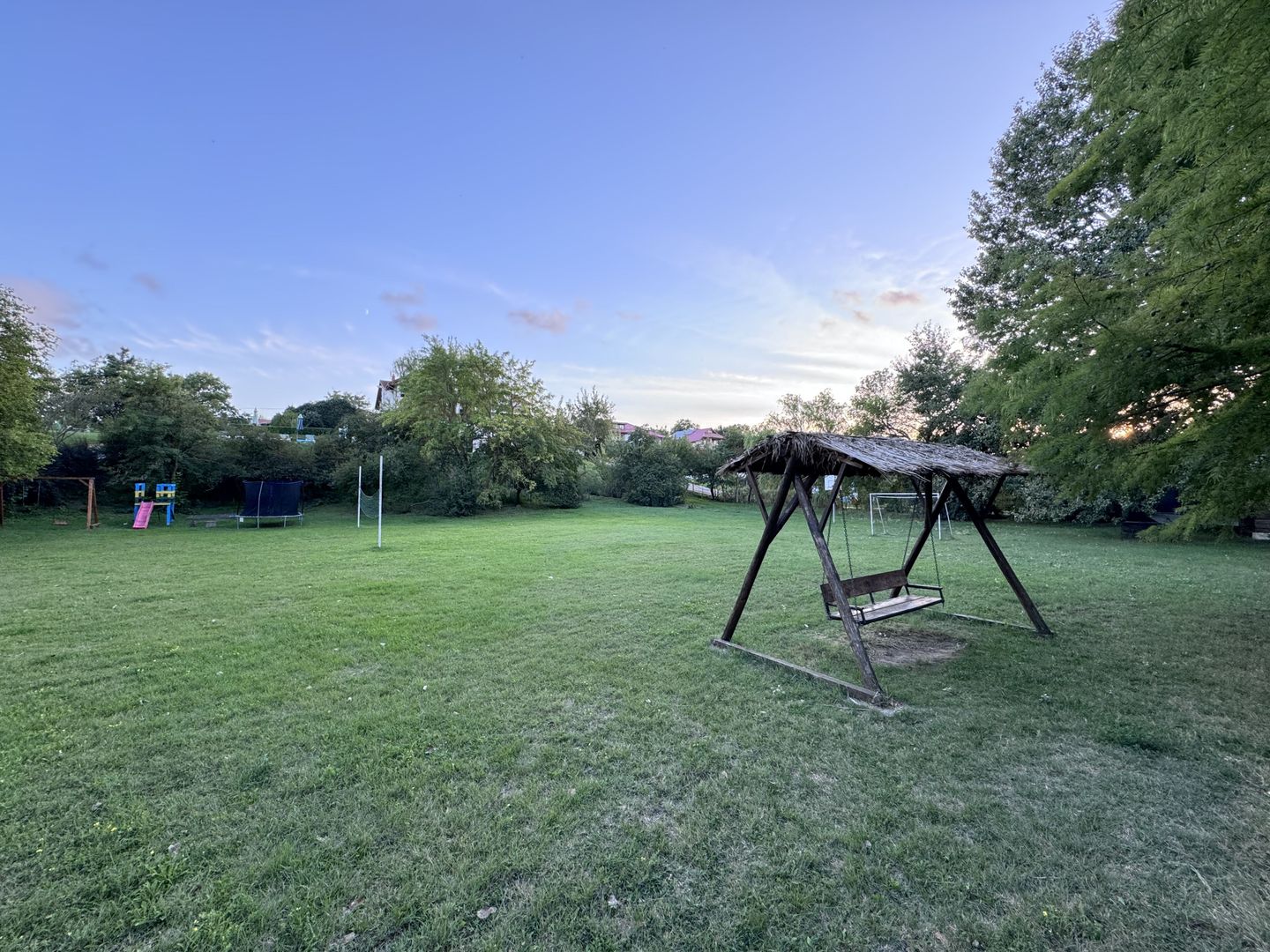 Hotel 25 camere 100 m deschidere DELTA DUNARII teren 12000 mp acces auto - Poză 20