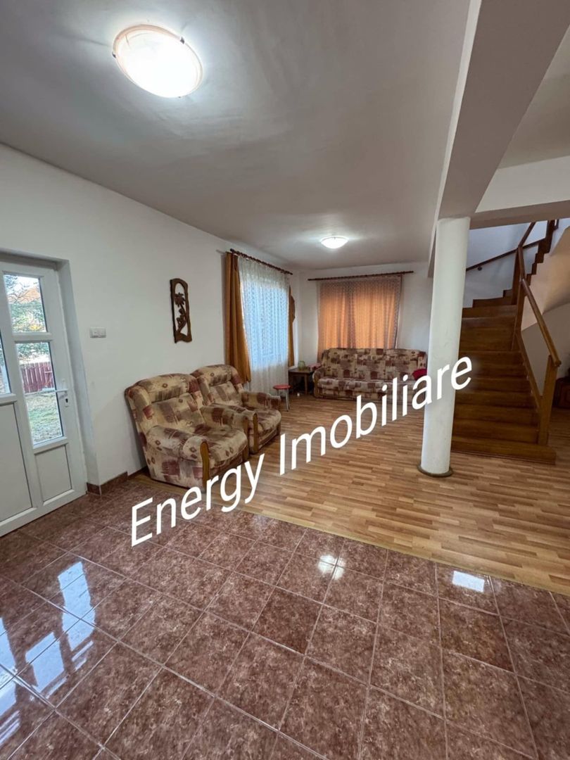 De  vânzare o casă cu 4 camere, în localitate Sîngiorgiu de Mureș - Poză 3