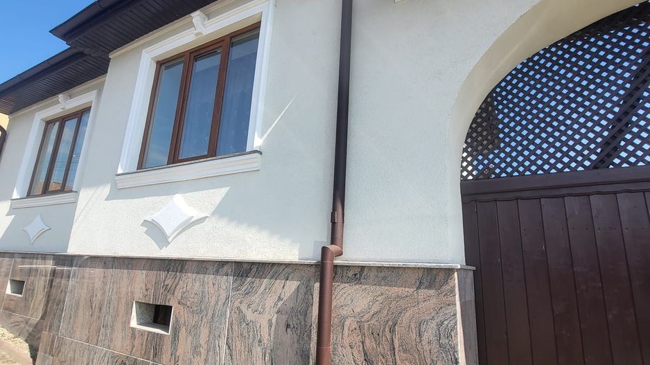 CASA DE VANZARE IN CÂLNIC CU POSIBILITATE DE PLATA IN RATE - Poză 1