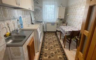 De închiriat apartament 4 camere decomandat - Poză 5